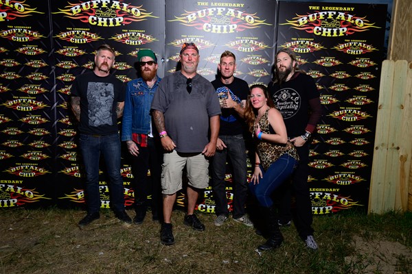 View photos from the 2013 Meet N Greets Mastodon Photo Gallery